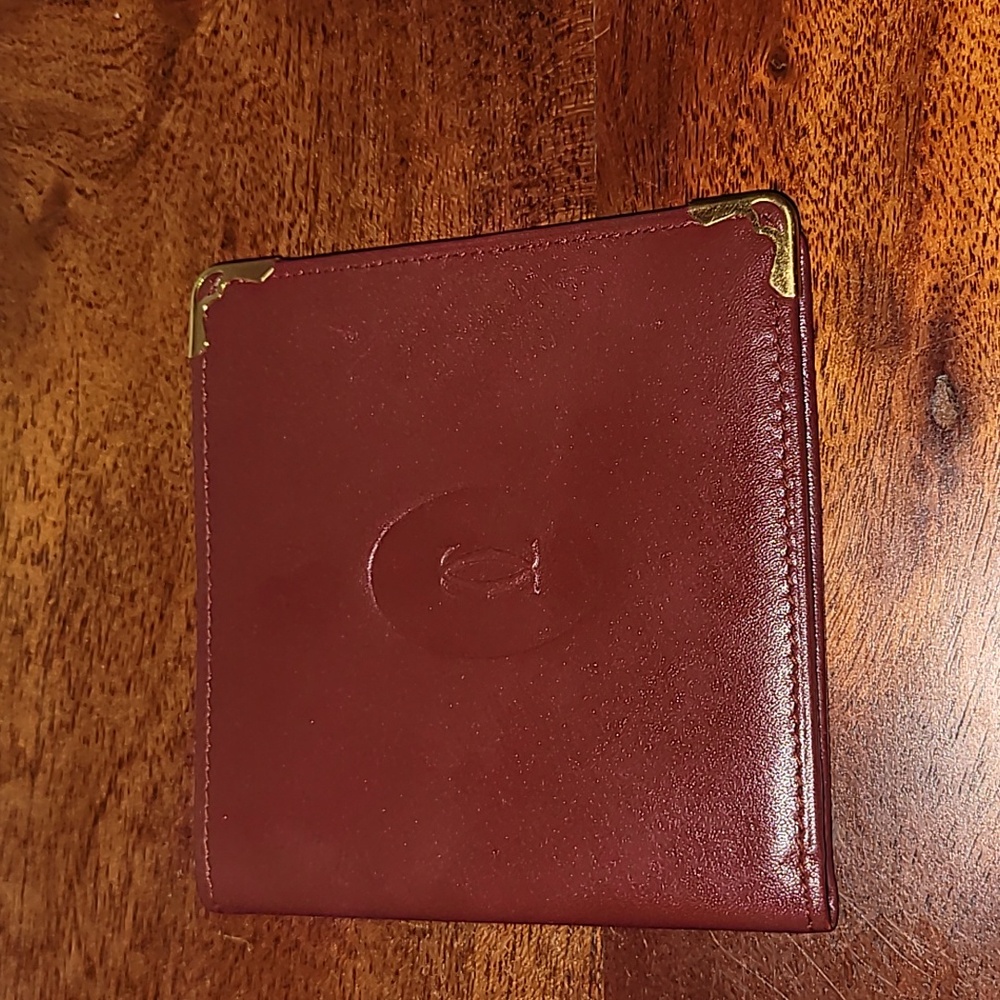 Must De Cartier Bi-fold mens wallet Bordeax calfskin